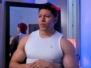 Offline adam_brocs on Flirt4Free