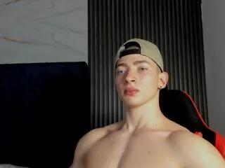 Offline adam_laid on Flirt4Free