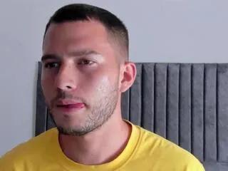 Offline aharon_valentino on Flirt4Free