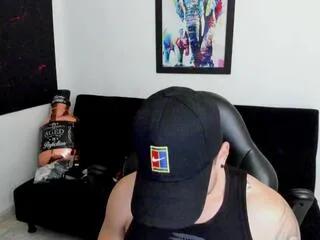 Offline ahiezer on Flirt4Free