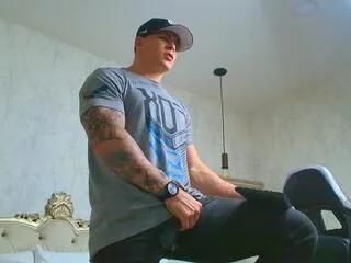Offline alan_thompson on Flirt4Free