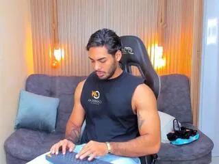 Freechat alessio_moretti on Flirt4Free