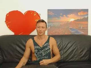 Offline alex_sean on Flirt4Free