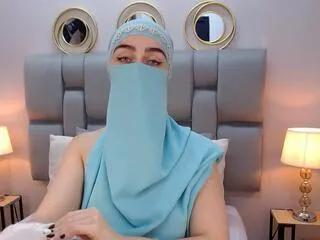 Freechat aliah_manzur on Flirt4Free