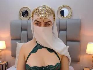 Freechat aliah_manzur on Flirt4Free