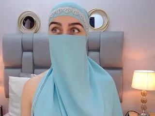 Freechat aliah_manzur on Flirt4Free