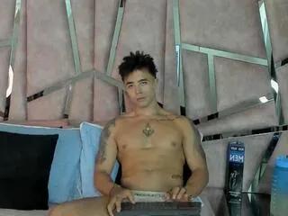 Freechat alix_martin on Flirt4Free