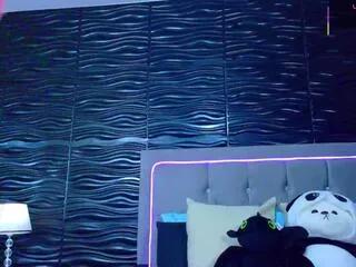 Offline amber_bull on Flirt4Free