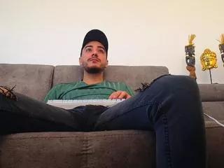 Offline andrew_bannerr on Flirt4Free