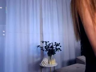 Freechat angele_patel on Flirt4Free