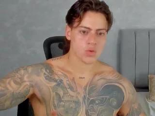 Offline austin_bennett on Flirt4Free