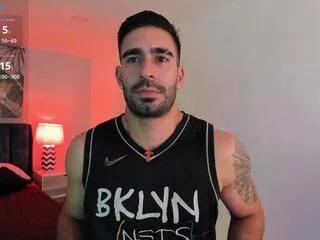 Freechat bastiian_t on Flirt4Free
