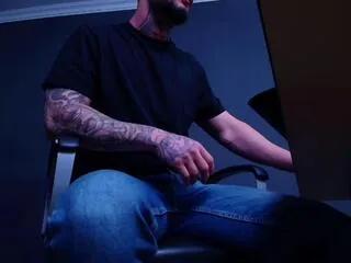 Offline brian_hunt on Flirt4Free