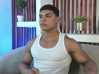 Offline bruce_stroud on Flirt4Free