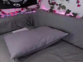 Offline cali_reea on Flirt4Free