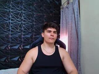 Offline camiilo_lopez on Flirt4Free