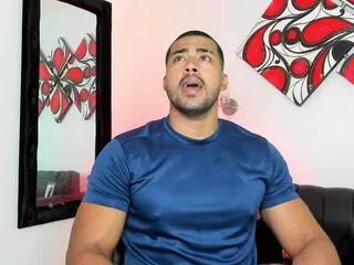 Offline charles_jamess on Flirt4Free