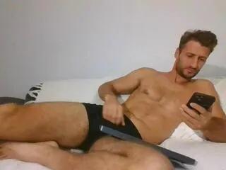 Offline chris_aron on Flirt4Free