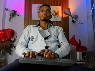 Offline chris_wylde on Flirt4Free