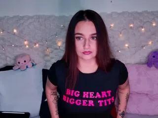 Freechat christal_raven on Flirt4Free
