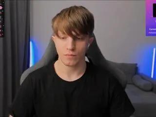 Offline curtis_crew on Flirt4Free