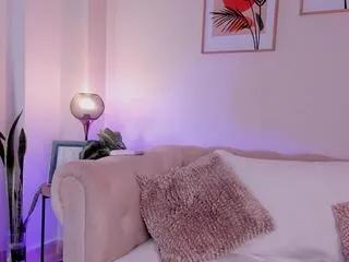 Offline dahiana_walcott on Flirt4Free