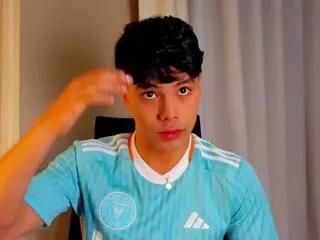 Offline damon_north on Flirt4Free