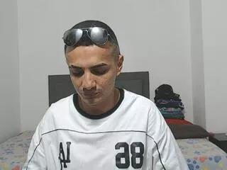 Offline darwin_hernert on Flirt4Free