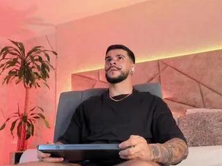 Offline dick_griffith on Flirt4Free