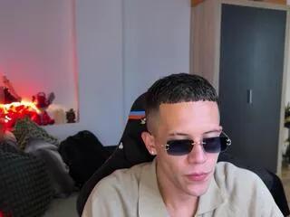 Offline duncan_collins on Flirt4Free