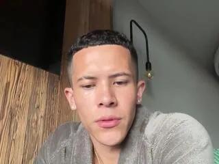 Offline duncan_collins on Flirt4Free