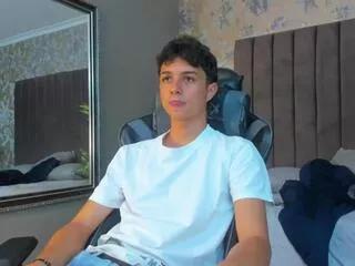 Offline ethan_lowell on Flirt4Free