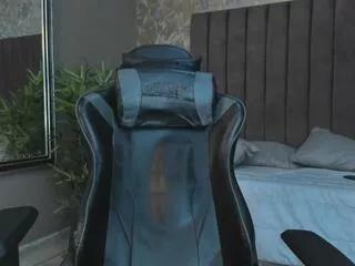 Offline ethan_lowell on Flirt4Free