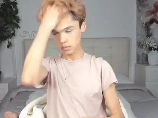 Private felix_del_rey on Flirt4Free