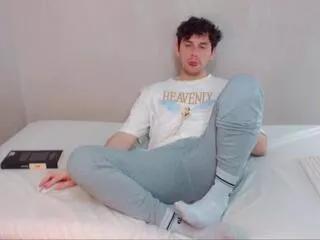 Offline gabriel_navas on Flirt4Free