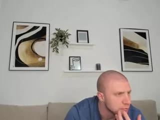 Freechat gerard_finbar on Flirt4Free