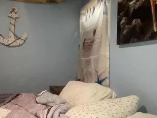 Offline giana on Flirt4Free