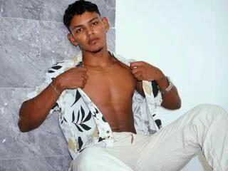 Offline hugo_cano on Flirt4Free