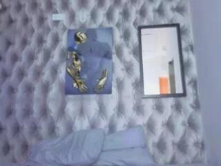 Offline hylari_banks on Flirt4Free