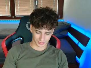 Freechat jamie_chu on Flirt4Free