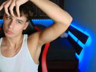 Freechat jamie_chu on Flirt4Free