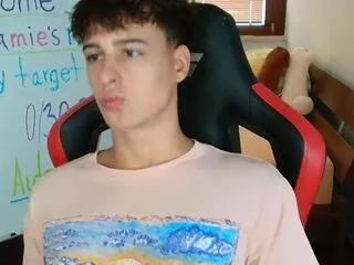 Freechat jamie_chu on Flirt4Free