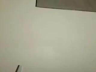 Freechat jamie_chu on Flirt4Free