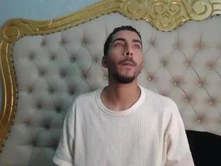 Offline jhosua_collins on Flirt4Free