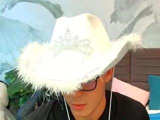 Offline johnny_october on Flirt4Free