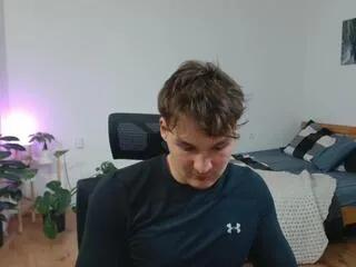 Freechat josh_waller on Flirt4Free