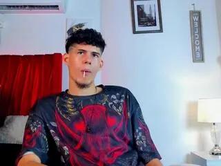 Offline jules_belllamy on Flirt4Free
