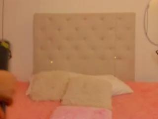 Away juliana_correa on Flirt4Free