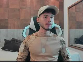 Offline ken_mcqeen on Flirt4Free