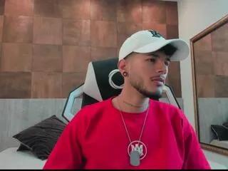 Offline ken_mcqeen on Flirt4Free